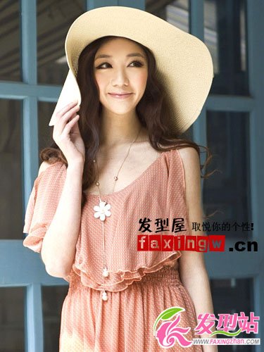 夏日人氣街拍發(fā)型 甜美風(fēng)最受追捧