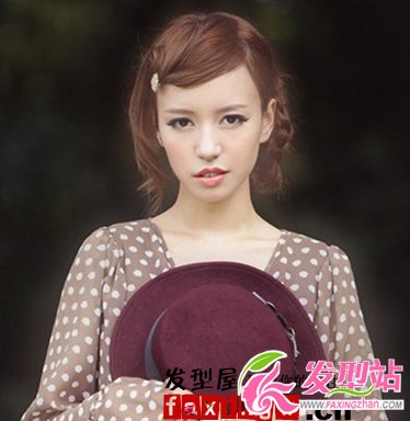 擺脫悶熱 夏季女生長(zhǎng)發(fā)清涼大變身