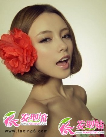 六月美美波波頭發(fā)型 綻放無限美感