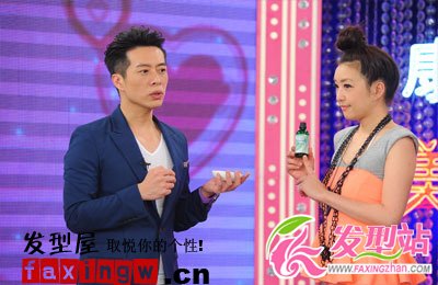 跟美麗俏佳人大師偷學(xué)雜志明星發(fā)型