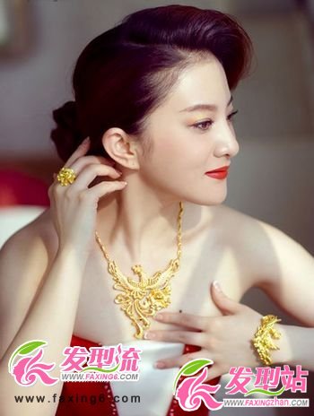 高貴盤發(fā)發(fā)型圖片
