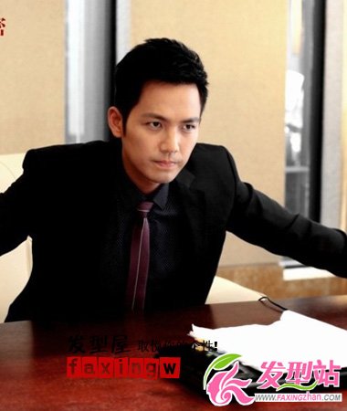 《被時(shí)光掩埋的秘密》鐘漢良成熟短發(fā)演繹男人魅力