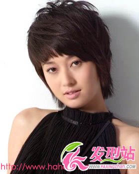 發(fā)型設(shè)計(jì)與臉型的搭配技巧-倒三角臉型的發(fā)型設(shè)計(jì)