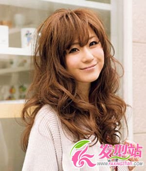 5大妙招 幫你搞定麻煩卷發(fā)(組圖)