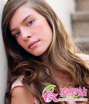 5大妙招 幫你搞定麻煩卷發(fā)(組圖)