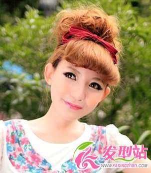 收獲清爽樂活氣質(zhì)的6款扎發(fā)