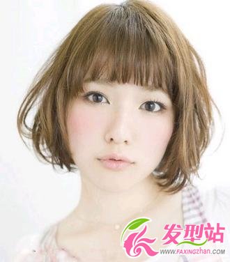 7款方臉適合的發(fā)型圖片