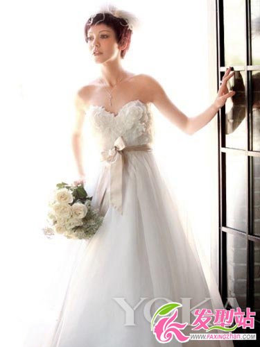 新娘在結(jié)婚前28天要做養(yǎng)發(fā)準(zhǔn)備