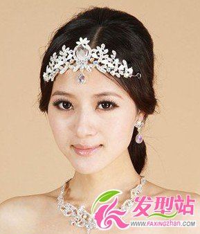 典雅新娘 華麗麗的盤發(fā)最搶眼