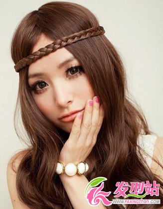 勢(shì)不可擋的6款甜美系卷發(fā)