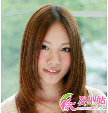 時(shí)尚中分發(fā)型 瘦臉又不厚重