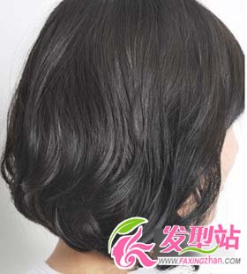 時(shí)尚波波頭發(fā)型設(shè)計(jì)