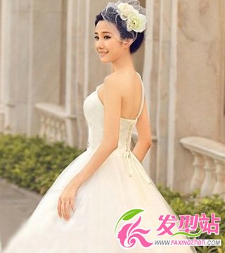 韓式氣質(zhì)新娘發(fā)型