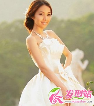 韓式氣質(zhì)新娘發(fā)型