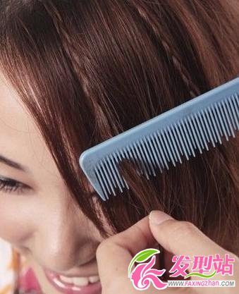 韓式簡(jiǎn)單盤發(fā)步驟圖解
