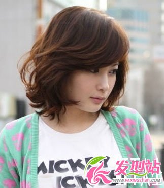 韓式中長(zhǎng)發(fā)燙發(fā)發(fā)型