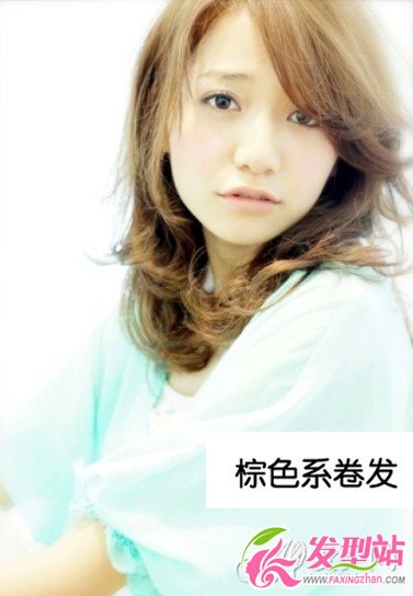 中長卷發(fā)染什么發(fā)色好 時(shí)尚棕色系染發(fā)