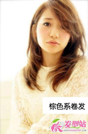中長(zhǎng)卷發(fā)染什么發(fā)色好 時(shí)尚棕色系染發(fā)