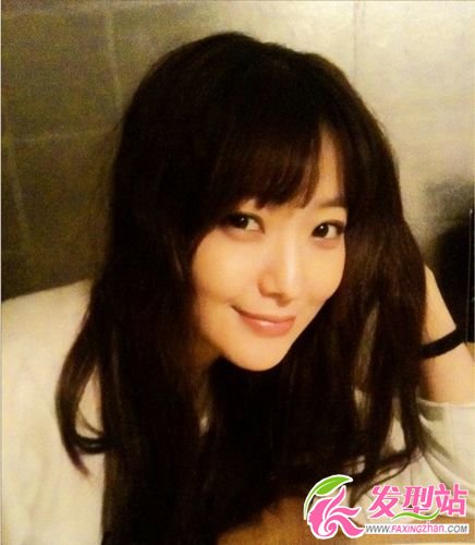 盤點(diǎn)那些時(shí)尚直發(fā)發(fā)型的韓國(guó)女星