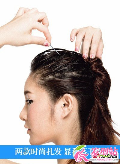 直發(fā)女生怎么扎發(fā)好看 時(shí)尚直發(fā)扎發(fā)教程