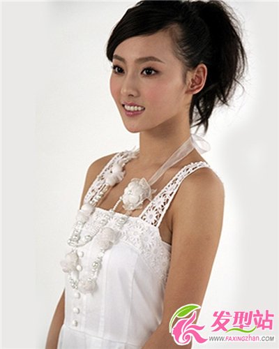 張嘉倪甜美陽(yáng)光發(fā)型推薦 簡(jiǎn)單發(fā)型干練氣質(zhì)