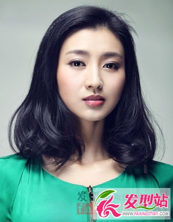 女性職場(chǎng)干練發(fā)型 簡(jiǎn)單塑魅力俏佳人