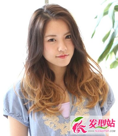 中長發(fā)女生氣質(zhì)中分發(fā)型 瞬間打造可人小v臉