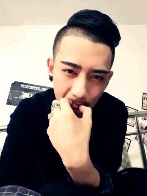 ��ʿ���ж̰l(f��)���� Ī�����w�C�^pkĪ�����ӏ��^