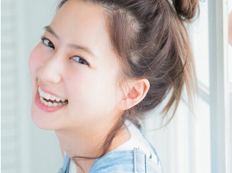 2025流行丸子頭扎發(fā)推薦 簡(jiǎn)單易學(xué)的時(shí)尚發(fā)型教程 2025流行丸子頭扎發(fā)推薦 簡(jiǎn)單易學(xué)的時(shí)尚發(fā)型教程