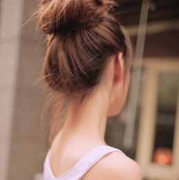 三分鐘搞定編發(fā)丸子頭 賴床貪睡也能美美出門!