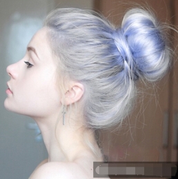 霸氣又任性灰色已成國外女生染發(fā)主流 最流行灰色頭發(fā)