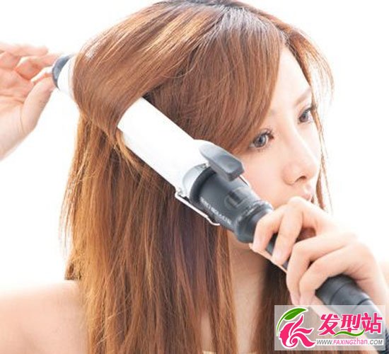發(fā)型師揭秘卷發(fā)棒造型術(shù) 締造無(wú)敵美發(fā)