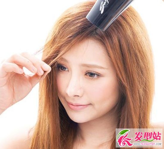 發(fā)型師揭秘卷發(fā)棒造型術(shù) 締造無(wú)敵美發(fā)