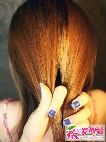 怎樣做簡(jiǎn)單又得體的韓系盤發(fā)呢 長(zhǎng)發(fā)女生時(shí)尚編發(fā)發(fā)型