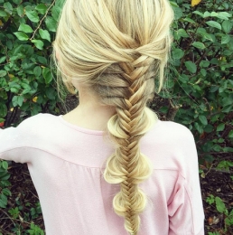 超萌兒童編發(fā)扎發(fā) 小女孩舞臺表演頭發(fā)怎么扎?