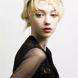 女生潮流發(fā)型 原宿時(shí)尚染發(fā)