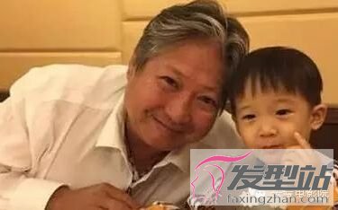 范丞丞是范冰冰兒子嗎 范丞丞洪金寶對(duì)比照驚人相似3
