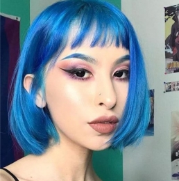 寶石藍(lán)發(fā)色成新寵 下一款流行色就是它