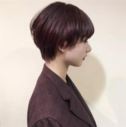 后面剃掉的女生短發(fā) 帥氣度甩男生幾條街