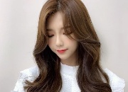 怎樣用吹風(fēng)機吹大卷發(fā) 大卷發(fā)怎么打理