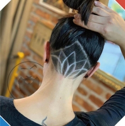 女生后部雕刻發(fā)型 個(gè)性前衛(wèi)刻發(fā)圖片