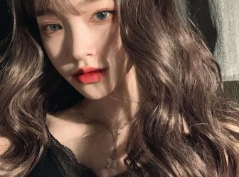 ��ɫϵ���Ă�(g��)�ɫȾ�^�l(f��)�ÿ�������ɫС�����ۣ������ľ�س��@��