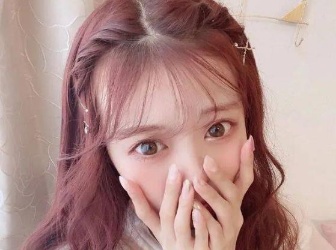 最簡(jiǎn)單的扎發(fā)推薦 手殘黨也能扎出減齡感 最簡(jiǎn)單的扎發(fā)推薦 手殘黨也能扎出減齡感