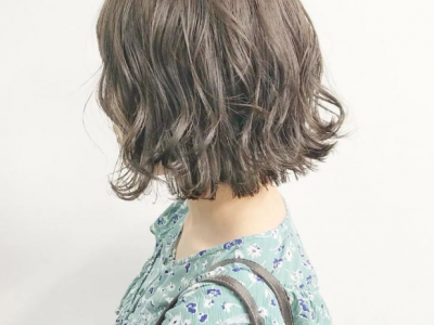 中短發(fā)怎么燙好看 中短發(fā)紋理卷俏皮減齡