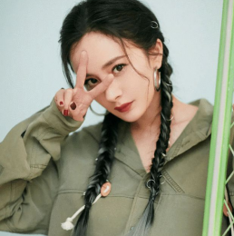 女明星也愛雙麻花辮 您覺得誰的造型更勝一籌